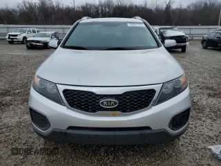 2013 Kia Sorento LX with VIN 5XYKTDA28DG338933, listed as a Copart auction lot 43391775 with 154,349 mi miles and Clean Title. Bid and sale history available at carsss.com. Image 5.