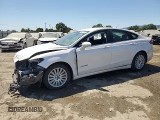 2014 Ford Fusion SE Hybrid with VIN 3FA6P0LU5ER208165, listed as a Copart auction lot 63637505 with 130,155 mi miles and Salvage title. Bid and sale history available at DreamBid. Image 1.