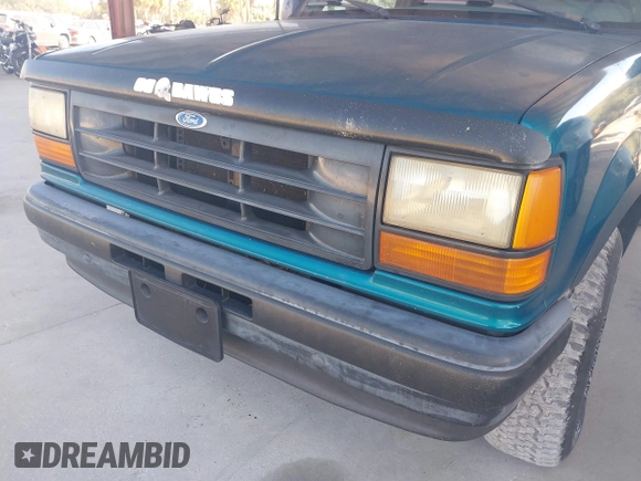 1994 Ford Explorer z VIN 1FMCU24X4RUC05892, wystawiony jako IAAI lot #41564472 z przebiegiem 510 872 mil mil oraz . Historia ofert i sprzedaży dostępna na DreamBid. Obrazek 6.
