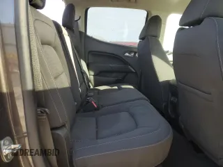 2019 GMC Canyon 4WD SLE with VIN 1GTG6CENXK1175565, listed as a Copart auction lot 82246854 with 39,949 mi miles and Salvage Title. Bid and sale history available at carsss.com. Image 10.