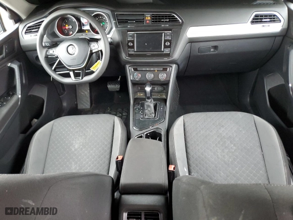 2018 Volkswagen Tiguan S with VIN 3VV1B7AX4JM098016, listed as a Copart auction lot 46230155 with 210,440 mi miles and Salvage Title. Bid and sale history available at carsss.com. Image 8.