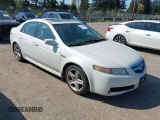 2005 Acura TL with VIN 19UUA66215A031304, listed as a IAAI auction lot 42066499 with 220,475 mi miles. Bid and sale history available at carsss.com. Image 1.
