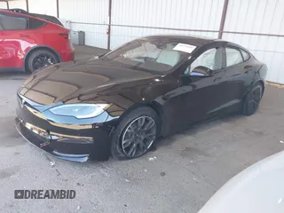 2023 Tesla Model S с VIN 5YJSA1E59PF499778, выставлен на аукционе IAAI как лот 40454608 с пробегом Не указан миль и . История ставок и продаж доступна на DreamBid. Изображение 19.