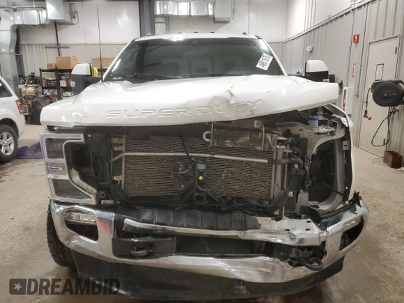 2022 Ford F-350 XL with VIN 1FT8W3DT7NEG24296, listed as a Copart auction lot 46911675 with 42,076 mi miles and Salvage Title. Bid and sale history available at DreamBid. Image 5.