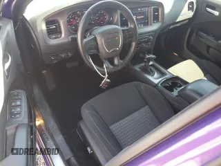2023 Dodge Charger SXT z VIN 2C3CDXBG3PH576065, wystawiony jako Copart lot #46671185 z przebiegiem 28 362 mil mil oraz Nie do naprawy • Non repairable. Historia ofert i sprzedaży dostępna na DreamBid. Obrazek 8.