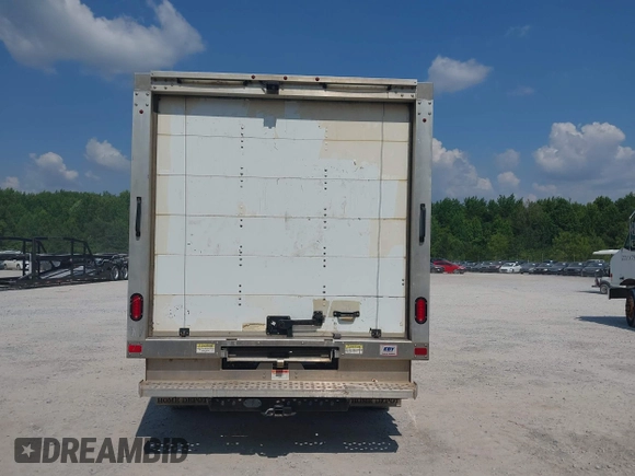 2019 Ford Transit with VIN 1FDBF8ZM8KKA87113, listed as a IAAI auction lot 42511405 with 114,647 mi miles and . Bid and sale history available at DreamBid. Image 16.