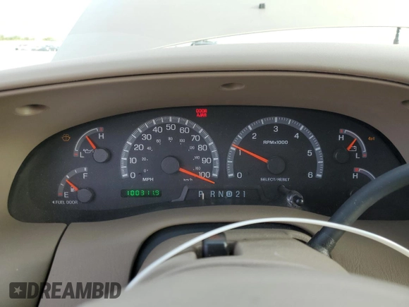 2001 Ford Expedition Eddie Bauer with VIN 1FMPU18L31LB70212, listed as a Copart auction lot 50969355 with 100,311 mi miles and Clean title. Bid and sale history available at DreamBid. Image 9.