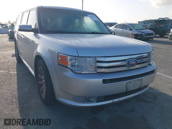 2012 Ford Flex SEL with VIN 2FMGK5CC2CBD16543, listed as a IAAI auction lot 41953622 with 124,941 mi miles. Bid and sale history available at carsss.com. Image 1.
