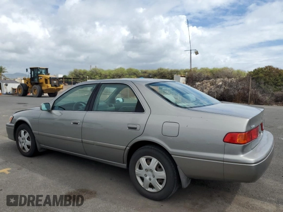 2001 Toyota Camry LE z VIN JT2BF22K310338343, wystawiony jako Copart lot #45181715 z przebiegiem 183 500 mil mil oraz Szkoda całkowita • Salvage title. Historia ofert i sprzedaży dostępna na DreamBid. Obrazek 2.