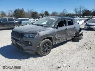 2024 Jeep Compass Latitude with VIN 3C4NJDBN2RT147035, listed as a Copart auction lot 47491675 with 13,134 mi miles and Salvage Title. Bid and sale history available at carsss.com. Image 1.
