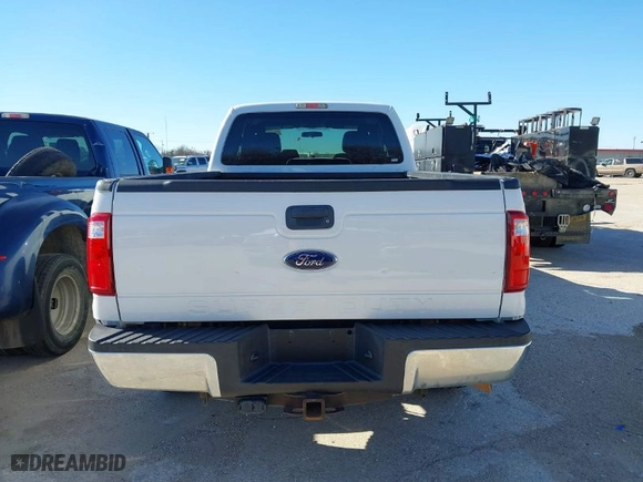 2015 Ford Super Duty F-250 SRW XLT with VIN 1FT7X2BT3FED17666, listed as a IAAI auction lot 41413915 with 87,618 mi miles. Bid and sale history available at carsss.com. Image 15.