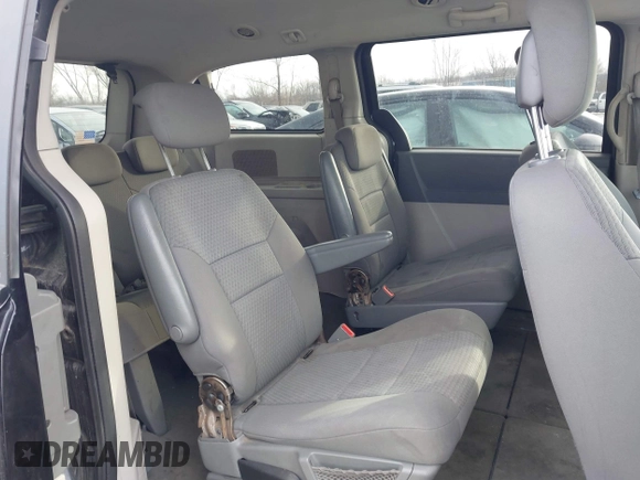 2010 Dodge Grand Caravan Hero with VIN 2D4RN3D17AR489553, listed as a IAAI auction lot 41441219 with 158,630 mi miles and . Bid and sale history available at DreamBid. Image 8.