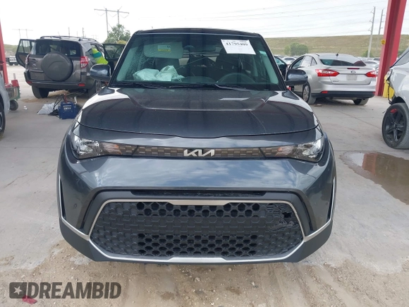2024 Kia Soul LX with VIN KNDJ23AU1R7919964, listed as a IAAI auction lot 41795409 with 9,570 mi miles. Bid and sale history available at carsss.com. Image 13.