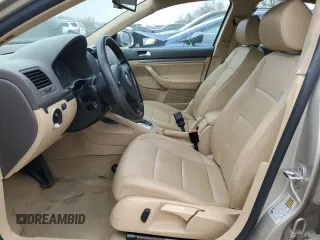 2006 Volkswagen Jetta с VIN 3VWAJ71K56M642923, выставлен на аукционе Copart как лот 44745304 с пробегом Не указан миль и Списание • Salvage title. История ставок и продаж доступна на DreamBid. Изображение 7.