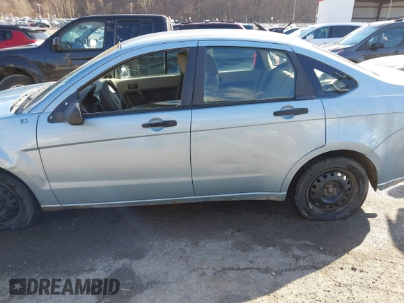 2008 Ford Focus S with VIN 1FAHP34NX8W223229, listed as a IAAI auction lot 38747770 with 232,432 mi miles. Bid and sale history available at carsss.com. Image 14.
