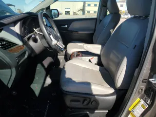 2017 Toyota Sienna XLE Auto Access Seat with VIN 5TDYZ3DC9HS844657, listed as a Copart auction lot 44708225 with 65,742 mi miles and Salvage Title. Bid and sale history available at carsss.com. Image 7.