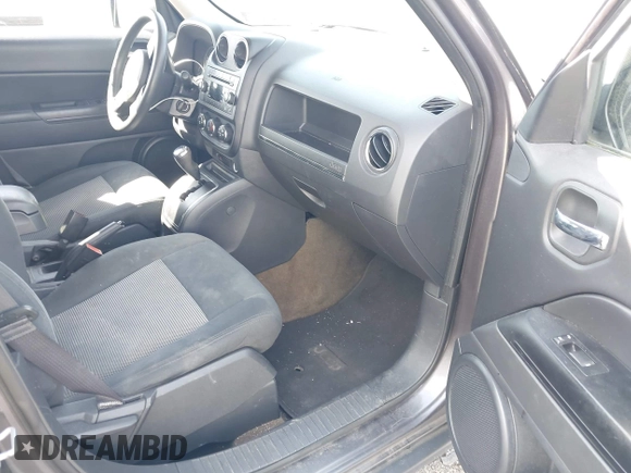 2017 Jeep Patriot Sport z VIN 1C4NJPBB1HD172598, wystawiony jako IAAI lot #42209949 z przebiegiem 65 560 mil mil oraz . Historia ofert i sprzedaży dostępna na DreamBid. Obrazek 5.
