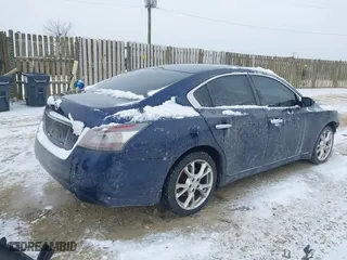 2012 Nissan Maxima 3.5 SV with VIN 1N4AA5AP1CC854269, listed as a IAAI auction lot 41626501 with 187,381 mi miles. Bid and sale history available at carsss.com. Image 4.