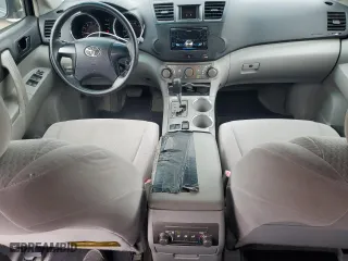 2008 Toyota Highlander with VIN JTEDS41AX82061409, listed as a Copart auction lot 51641845 with 124,027 mi miles and Salvage Title. Bid and sale history available at carsss.com. Image 8.