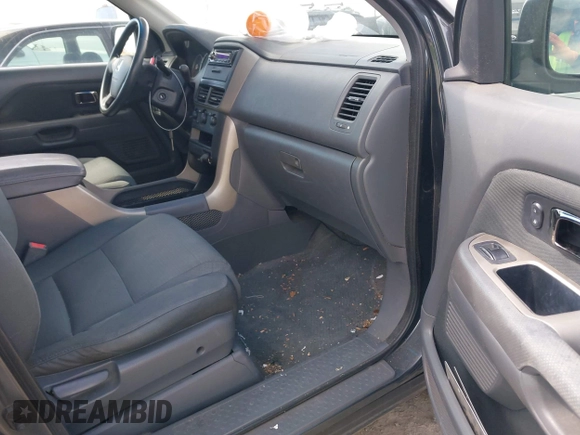 2006 Honda Pilot LX with VIN 2HKYF18146H556070, listed as a IAAI auction lot 42011915 with 145,112 mi miles and . Bid and sale history available at DreamBid. Image 5.