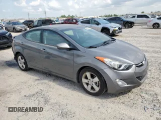 2013 Hyundai Elantra GLS z VIN 5NPDH4AE4DH292871, wystawiony jako Copart lot #58271825 z przebiegiem 74 746 mil mil oraz Szkody całkowita. Historia ofert i sprzedaży dostępna na DreamBid. Obrazek 4.