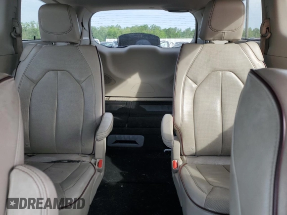 2017 Chrysler Pacifica Limited z VIN 2C4RC1GG1HR504842, wystawiony jako Copart lot #54970065 z przebiegiem 117 802 mil mil oraz Szkoda całkowita • Salvage title. Historia ofert i sprzedaży dostępna na DreamBid. Obrazek 10.