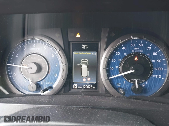 2017 Toyota Sienna XLE Auto Access Seat with VIN 5TDYZ3DC2HS796659, listed as a IAAI auction lot 41770444 with 129,628 mi miles. Bid and sale history available at carsss.com. Image 7.