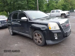 2012 GMC Terrain SLT-2 z VIN 2GKFLWE5XC6246496, wystawiony jako IAAI lot #42533607 z przebiegiem 222 870 mil mil oraz . Historia ofert i sprzedaży dostępna na DreamBid. Obrazek 1.