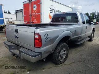 2012 Ford F-250 XL with VIN 1FT7X2B65CEB59000, listed as a Copart auction lot 58310515 with 88,747 mi miles and Salvage title. Bid and sale history available at DreamBid. Image 3.