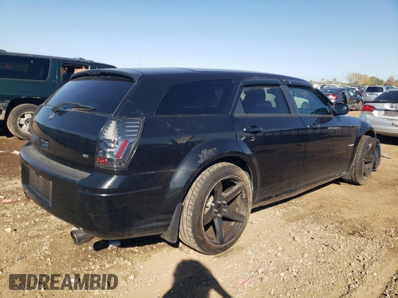 2005 Dodge Magnum RT with VIN 2D4GV58215H587205, listed as a Copart auction lot 72400054 with 115,534 mi miles and Salvage Title. Bid and sale history available at carsss.com. Image 3.