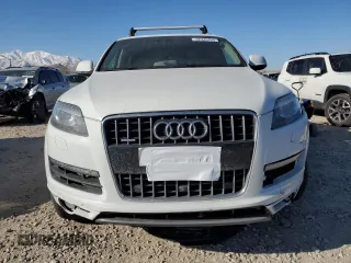 2014 Audi Q7 Premium Plus with VIN WA1LMAFEXED006523, listed as a Copart auction lot 42935455 with 147,272 mi miles and Salvage title. Bid and sale history available at DreamBid. Image 5.