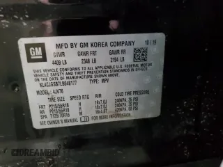 2020 Buick Encore Essence z VIN KL4CJGSB7LB048177, wystawiony jako Copart lot #89152405 z przebiegiem Nie podano mil oraz Nie do naprawy. Historia ofert i sprzedaży dostępna na DreamBid. Obrazek 14.