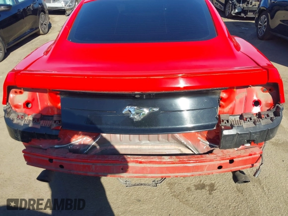 2019 Ford Mustang EcoBoost with VIN 1FA6P8TH3K5172668, listed as a IAAI auction lot 41059758 with 115,224 mi miles and . Bid and sale history available at carsss.com. Image 6.