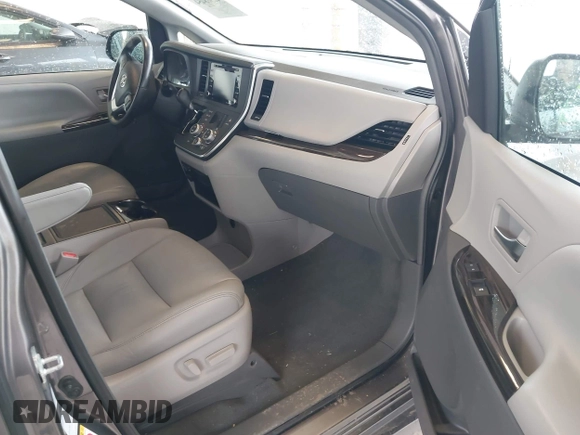 2019 Toyota Sienna XLE with VIN 5TDDZ3DC4KS218164, listed as a IAAI auction lot 42368454 with 116,034 mi miles and . Bid and sale history available at DreamBid. Image 5.