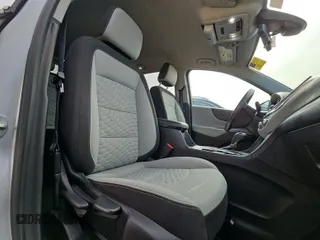 2020 Chevrolet Equinox LT z VIN 2GNAXJEV9L6155319, wystawiony jako IAAI lot #42575790 z przebiegiem 84 186 mil mil oraz . Historia ofert i sprzedaży dostępna na DreamBid. Obrazek 12.
