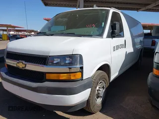 2020 Chevrolet Express Cargo Van with VIN 1GCWGBFP8L1120262, listed as a IAAI auction lot 42010679 with 114,589 mi miles. Bid and sale history available at carsss.com. Image 17.