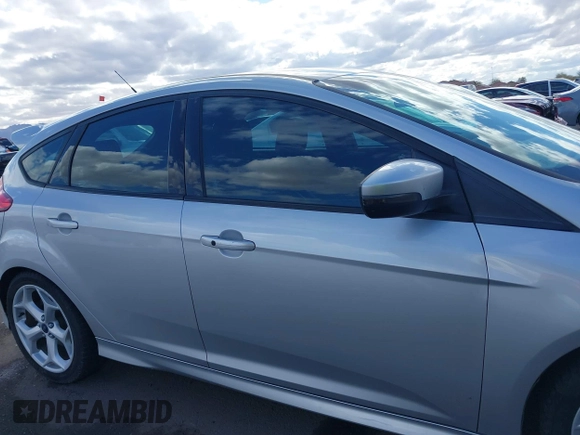 2014 Ford Focus ST with VIN 1FADP3L92EL349942, listed as a IAAI auction lot 41742097 with 141,540 mi miles and . Bid and sale history available at carsss.com. Image 13.