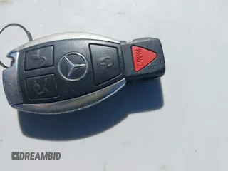 2005 Mercedes-Benz C 230 Kompressor z VIN WDBRF40J45F724055, wystawiony jako IAAI lot #42362897 z przebiegiem 234 922 mil mil oraz . Historia ofert i sprzedaży dostępna na DreamBid. Obrazek 11.