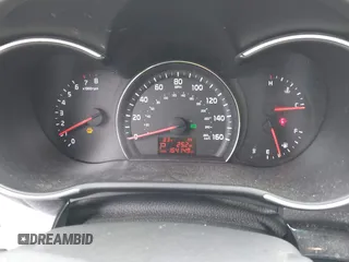 2014 Kia Sorento LX z VIN 5XYKT4A65EG480841, wystawiony jako IAAI lot #41940179 z przebiegiem 164 149 mil mil oraz . Historia ofert i sprzedaży dostępna na DreamBid. Obrazek 7.
