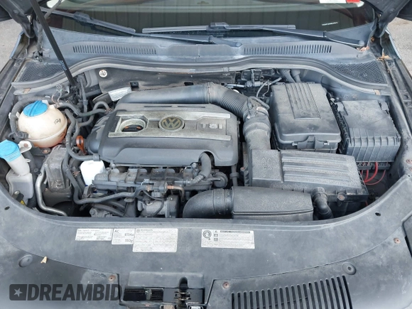 2013 Volkswagen CC Sport with VIN WVWAP7AN0DE540010, listed as a IAAI auction lot 41837983 with 277,144 mi miles. Bid and sale history available at carsss.com. Image 10.