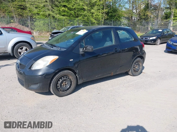 2010 Toyota Yaris z VIN JTDJT4K39A5292536, wystawiony jako IAAI lot #42229412 z przebiegiem 152 195 mil mil oraz . Historia ofert i sprzedaży dostępna na DreamBid. Obrazek 2.