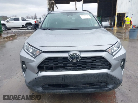 2020 Toyota RAV4 XLE with VIN 2T3P1RFV6LC123919, listed as a IAAI auction lot 42009458 with 79,836 mi miles. Bid and sale history available at carsss.com. Image 12.