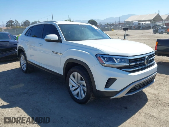 2021 Volkswagen Atlas SE with VIN 1V2HE2CA2MC209716, listed as a IAAI auction lot 42710825 with 29,484 mi miles and . Bid and sale history available at DreamBid. Image 1.