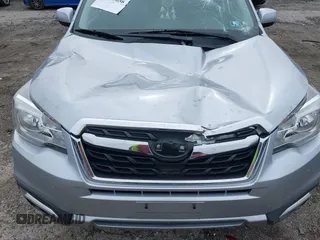 2017 Subaru Forester Premium with VIN JF2SJAEC8HG464589, listed as a IAAI auction lot 41943658 with 62,218 mi miles. Bid and sale history available at carsss.com. Image 6.