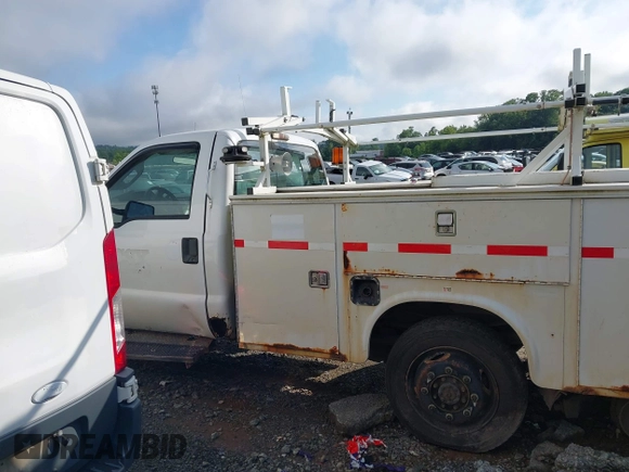 2011 Ford F-350 with VIN 1FDBF3B60BEB59080, listed as a IAAI auction lot 42126993 with 263,874 mi miles and . Bid and sale history available at DreamBid. Image 14.