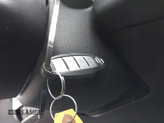 2019 Nissan Murano SL z VIN 5N1AZ2MS7KN165837, wystawiony jako IAAI lot #41293892 z przebiegiem 88 895 mil mil oraz . Historia ofert i sprzedaży dostępna na DreamBid. Obrazek 11.