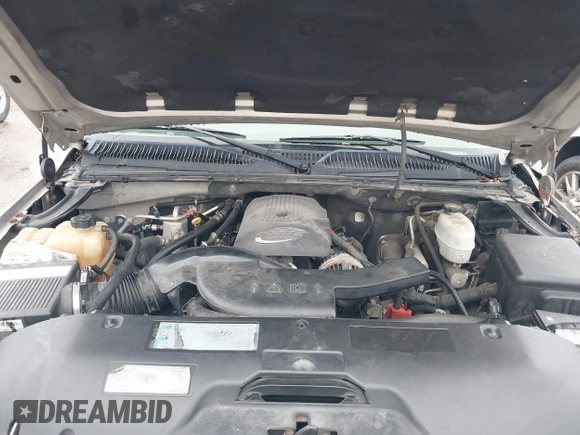2005 Chevrolet Suburban LS with VIN 3GNEC16Z75G133051, listed as a IAAI auction lot 41415463 with 137,792 mi miles and . Bid and sale history available at DreamBid. Image 10.