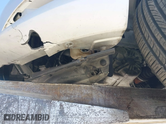 2019 Ford Fiesta SE with VIN 3FADP4BJ8KM127675, listed as a IAAI auction lot 41738931 with 38,573 mi miles. Bid and sale history available at carsss.com. Image 6.