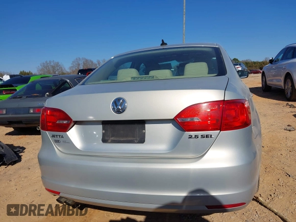 2011 Volkswagen Jetta SEL with VIN 3VWLX7AJ6BM330148, listed as a IAAI auction lot 41663551 with 128,673 mi miles and . Bid and sale history available at DreamBid. Image 15.