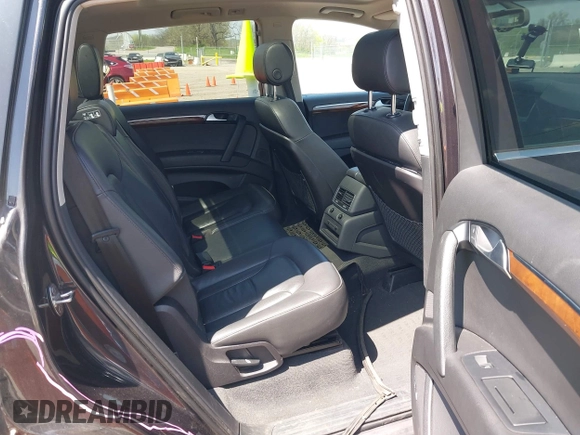 2014 Audi Q7 Premium Plus with VIN WA1LMAFE5ED020880, listed as a IAAI auction lot 42010201 with 123,384 mi miles and . Bid and sale history available at DreamBid. Image 8.